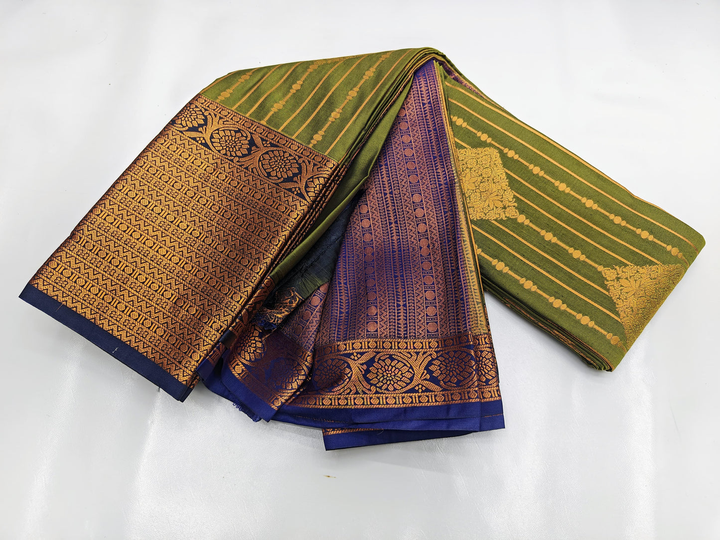 πΊ _Fancy Border SOFT SILK Sarees _πΊ