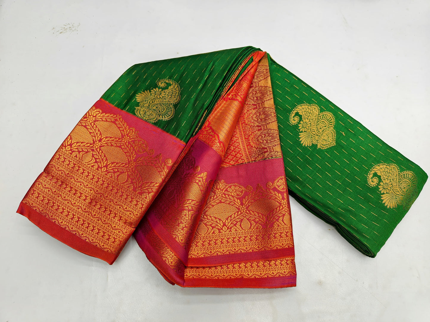 🌺 _Fancy Border SOFT SILK Sarees _🌺