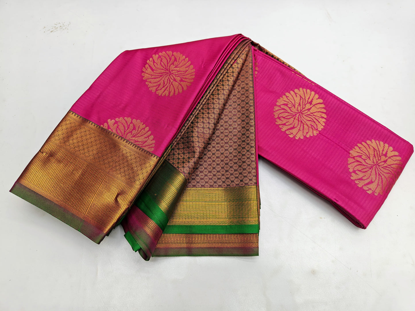 πΊ _Fancy Border SOFT SILK Sarees _πΊ