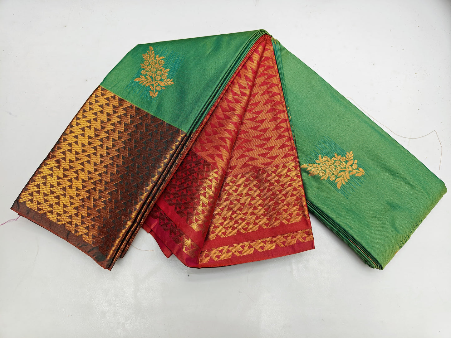 🌺 _Fancy Border SOFT SILK Sarees _🌺