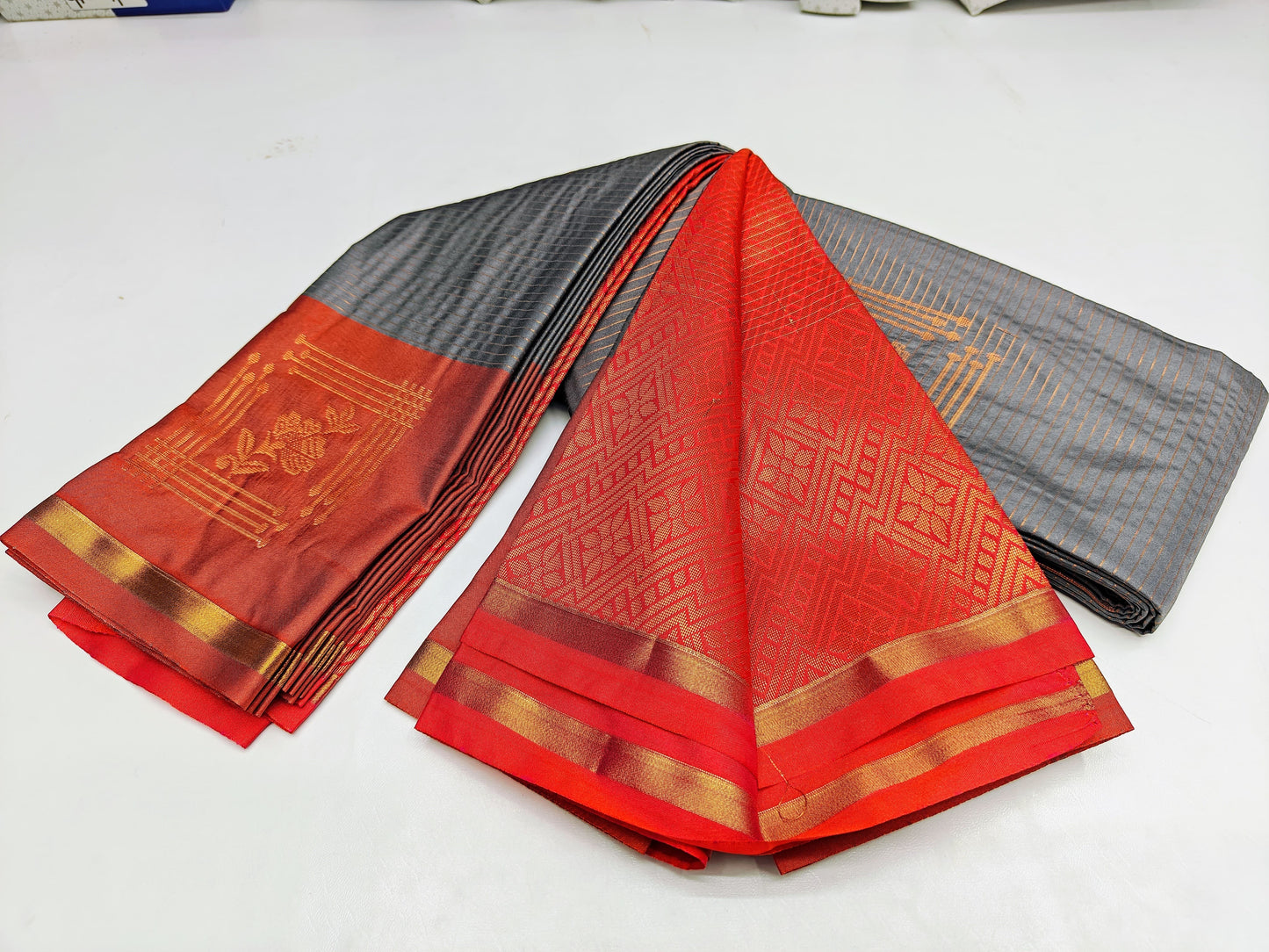 πΊ _Fancy Border SOFT SILK Sarees _πΊ