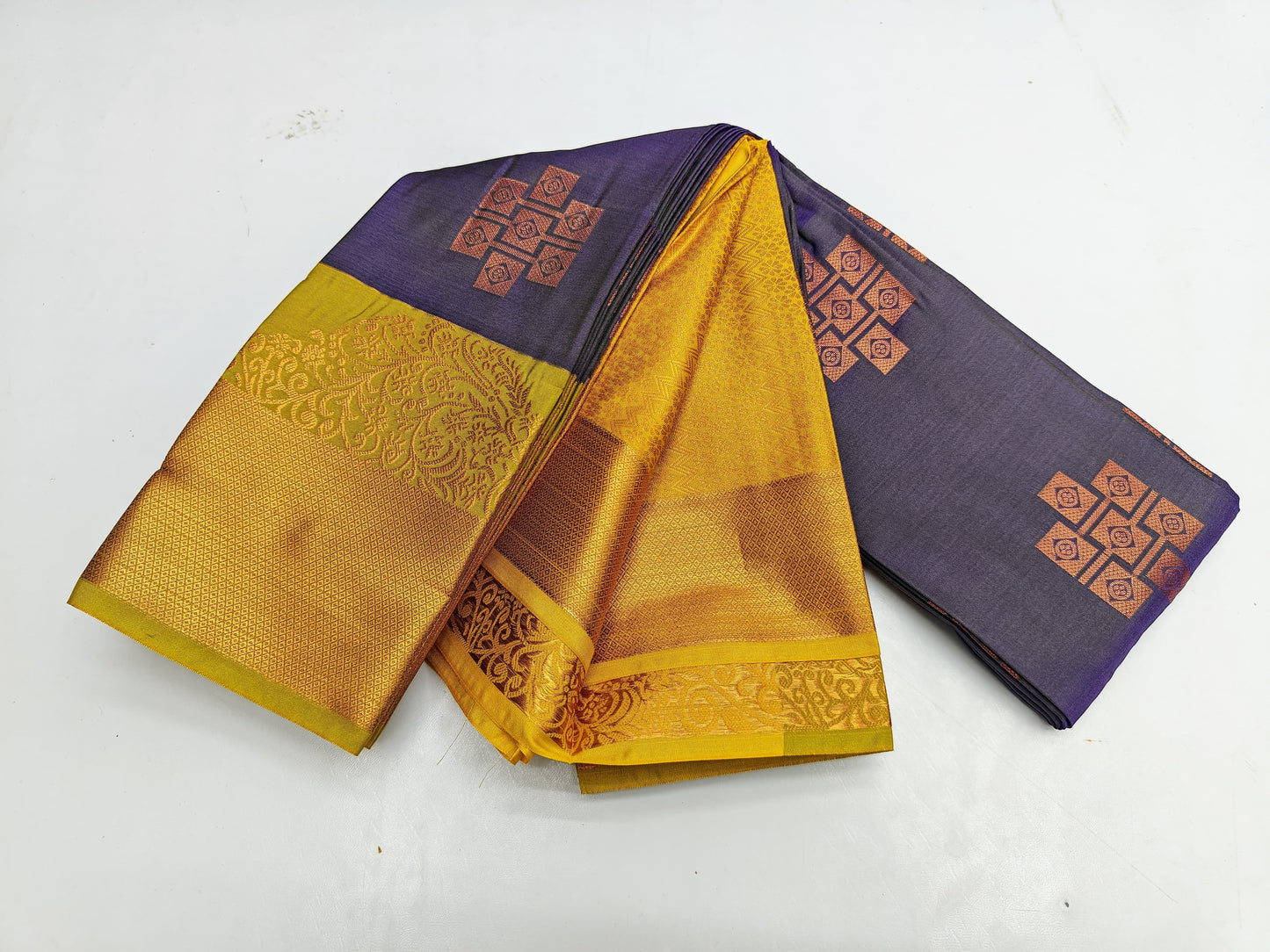 🌺 _Fancy Border SOFT SILK Sarees _🌺