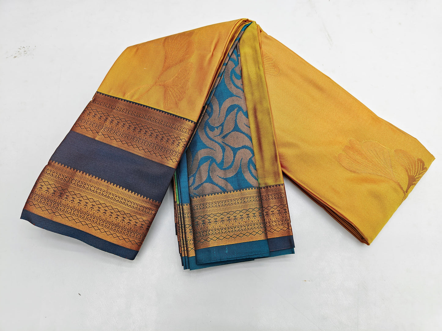 🌺 _Luxury Yarn SOFT SILK Sarees _🌺