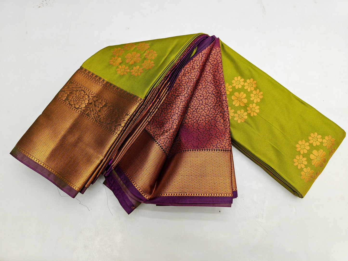 🌺 _Fancy Border SOFT SILK Sarees _🌺