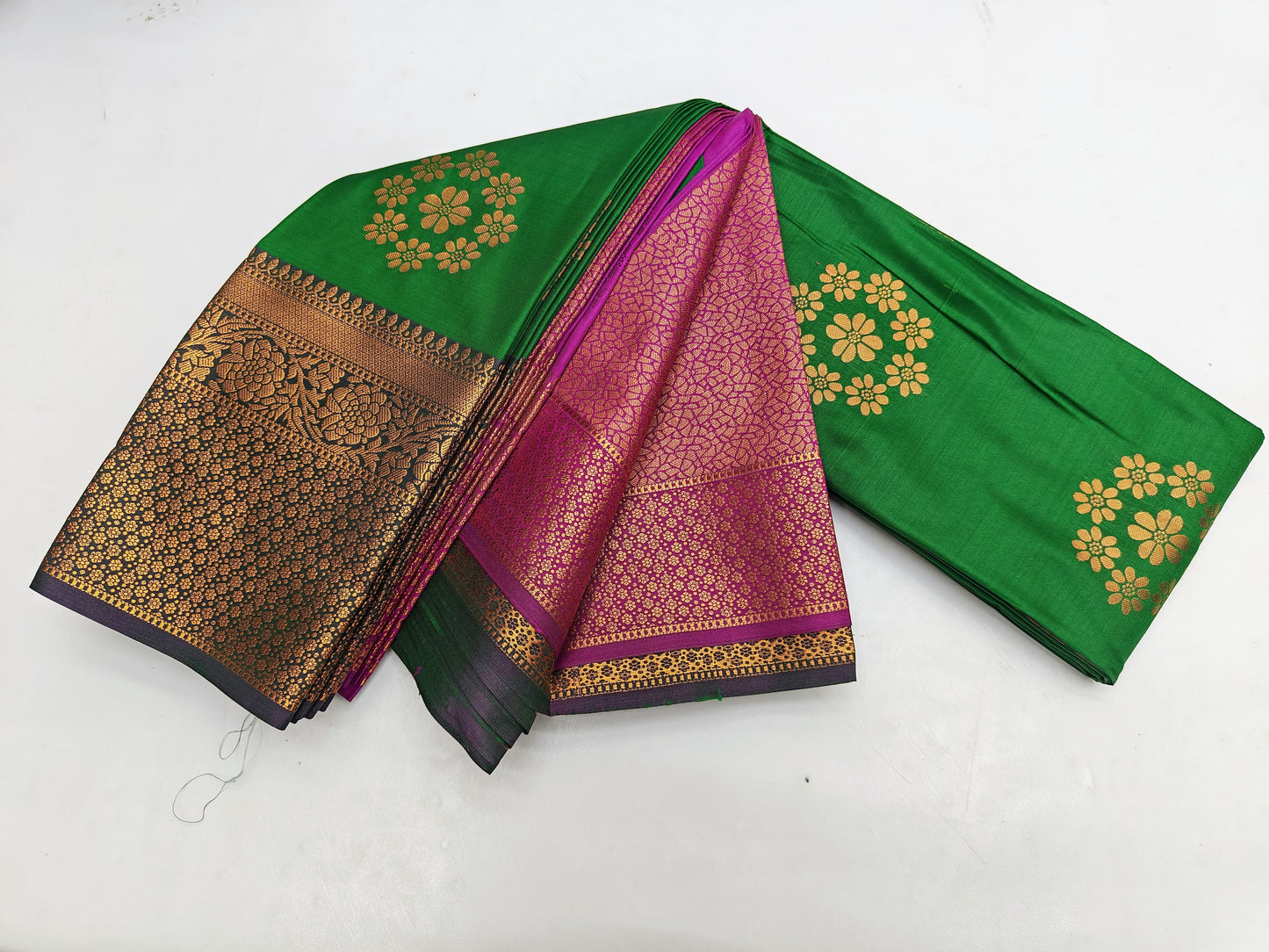 🌺 _Fancy Border SOFT SILK Sarees _🌺