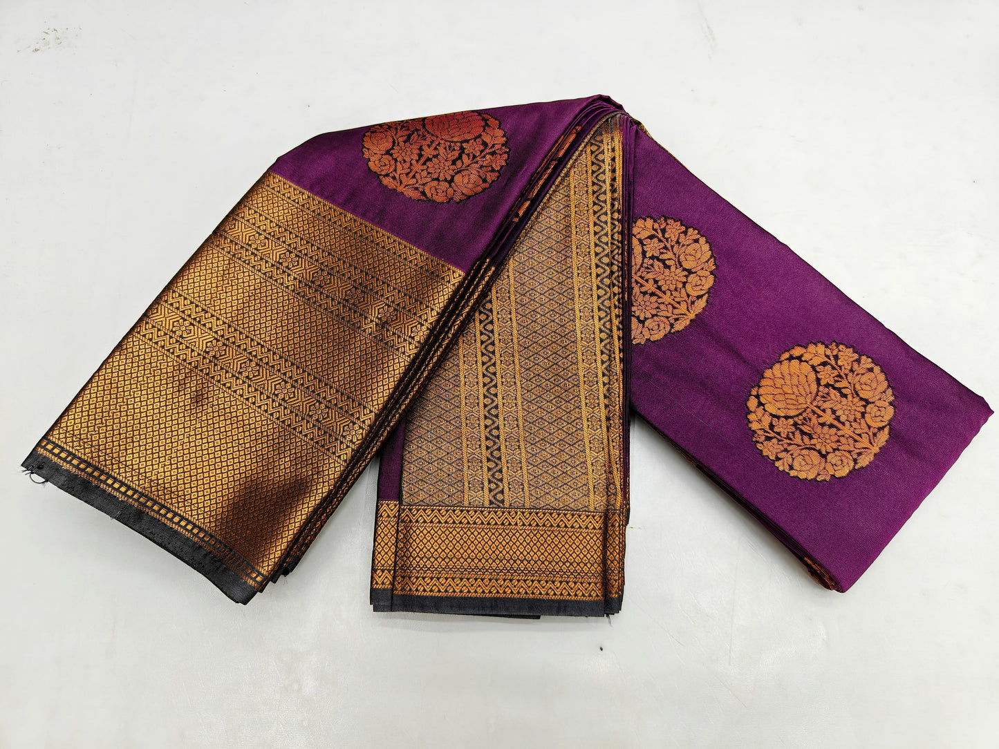 🌺 _Fancy Border SOFT SILK Sarees _🌺