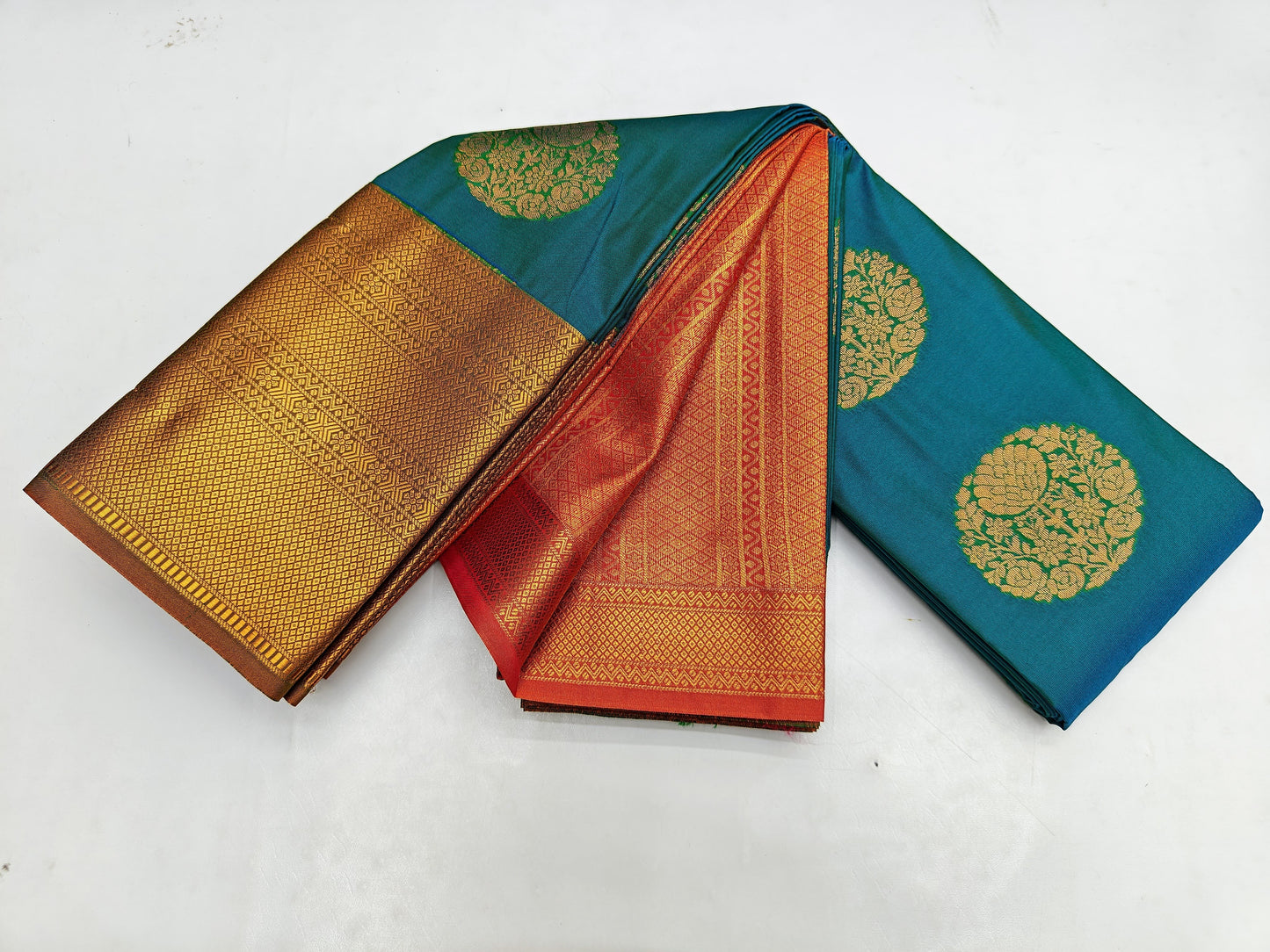 🌺 _Fancy Border SOFT SILK Sarees _🌺