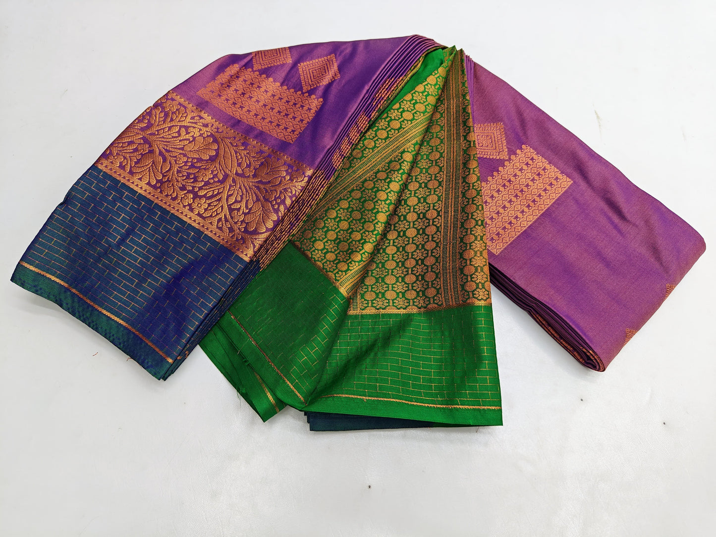 🌺 _Fancy Border SOFT SILK Sarees _🌺