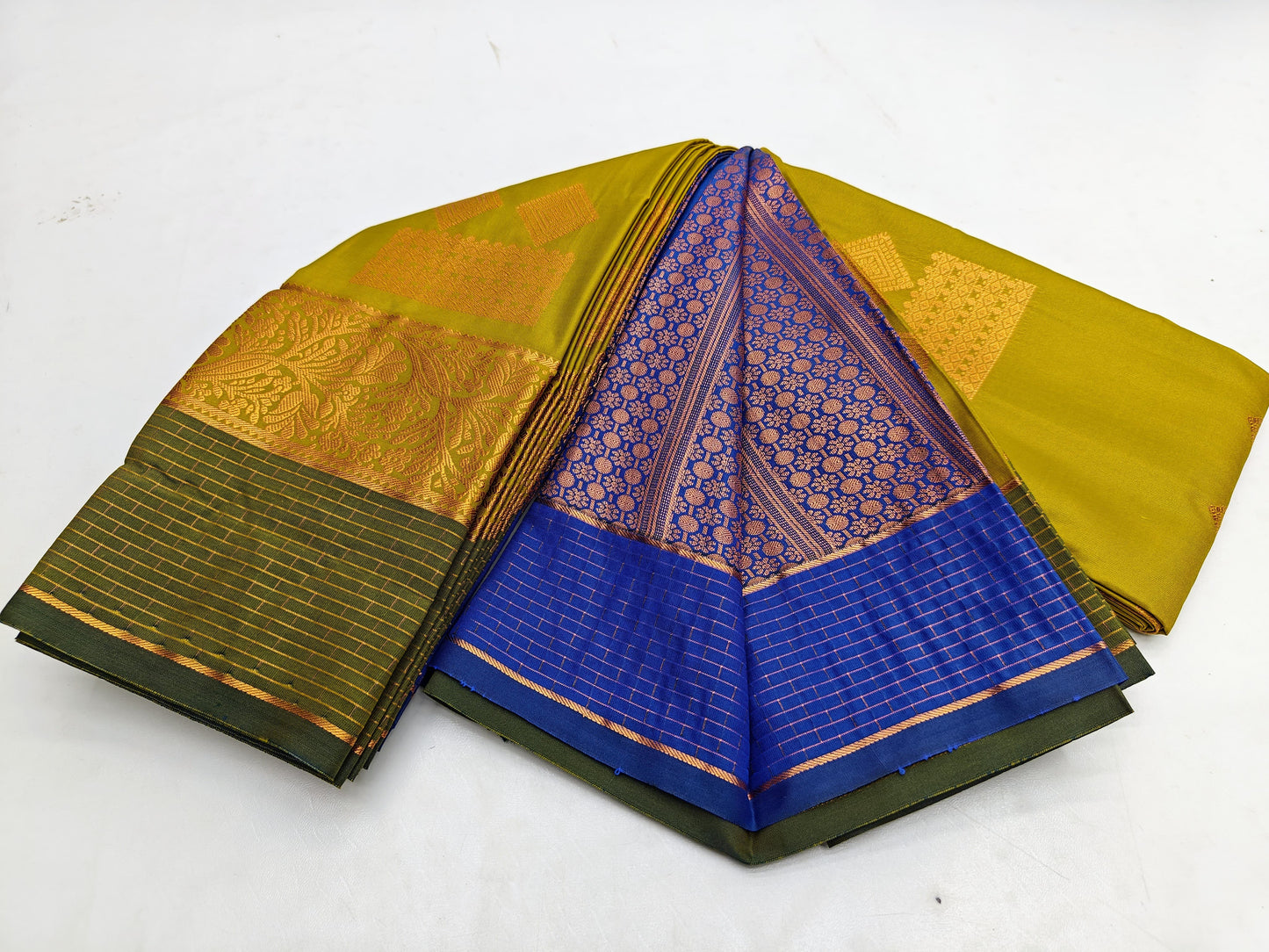 🌺 _Fancy Border SOFT SILK Sarees _🌺