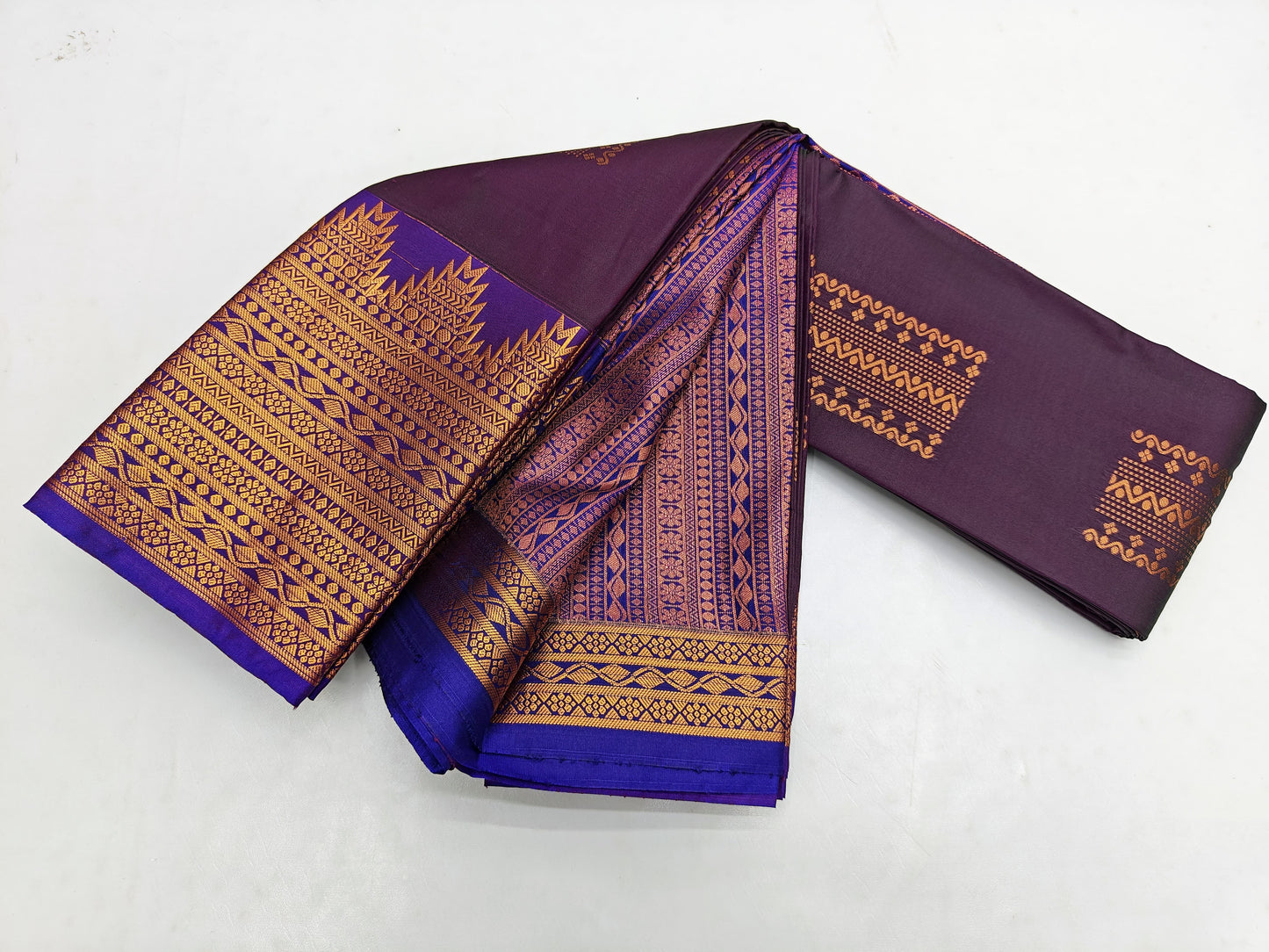 🌺 _Fancy Border SOFT SILK Sarees _🌺