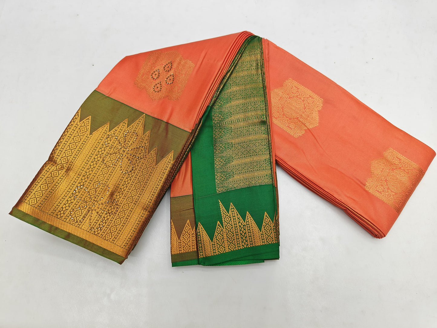 🌺 Fancy Border SOFT SILK Sarees With 2000 Stone Work🌺