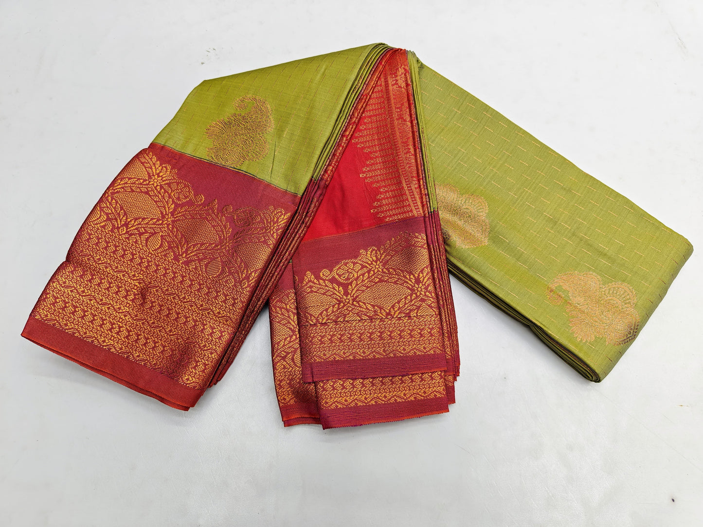 🌺 _Fancy Border SOFT SILK Sarees _🌺