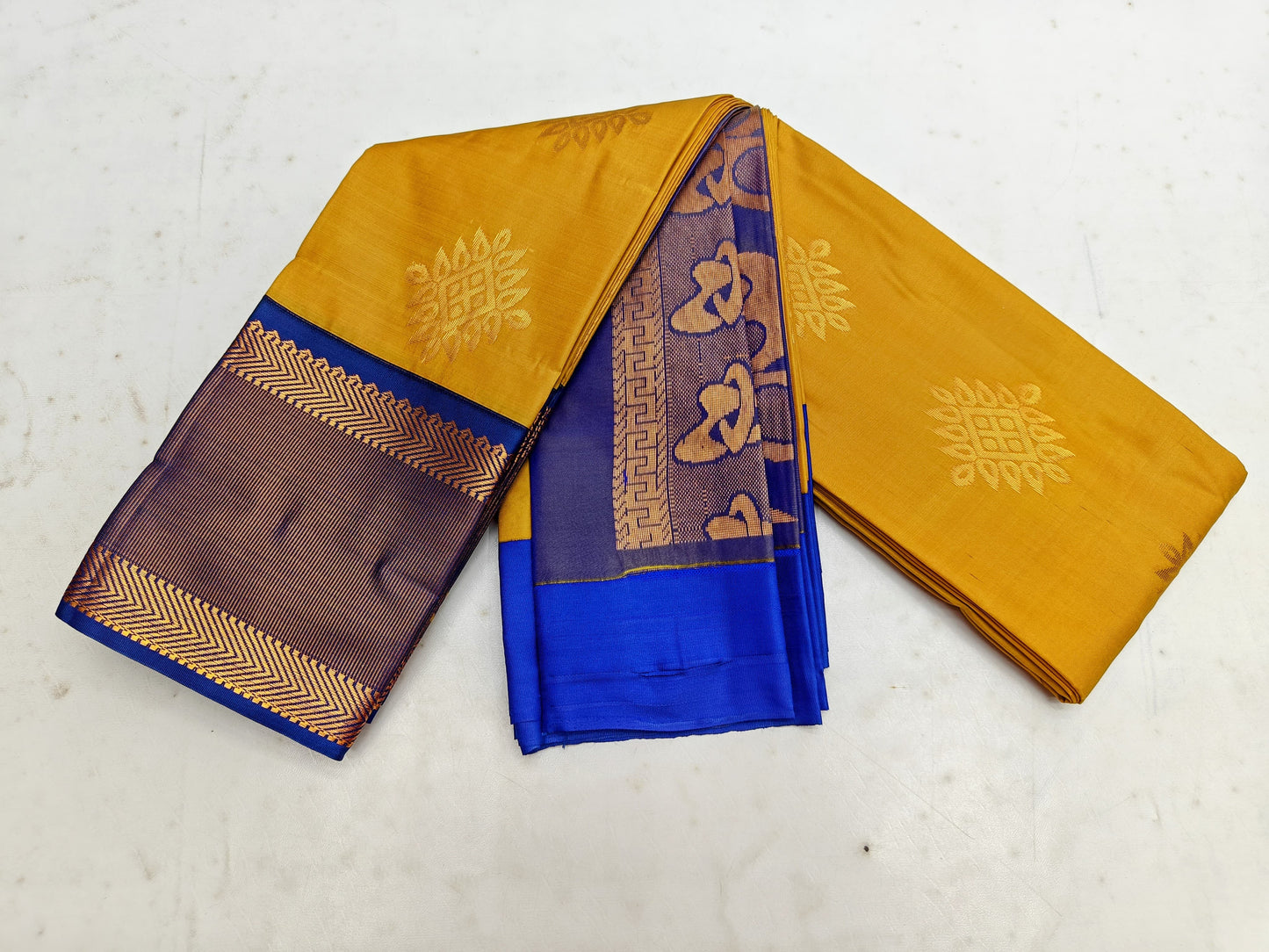 🌺 _ Special offer SOFT SILK Sarees _🌺