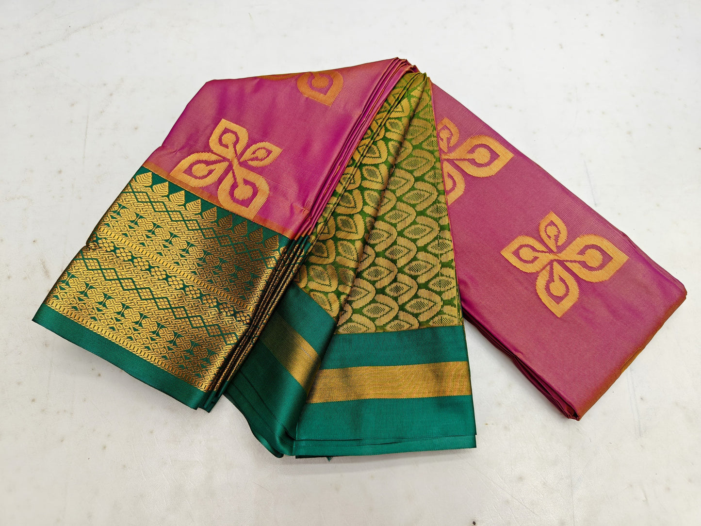 🌺 _ Special offer SOFT SILK Sarees _🌺