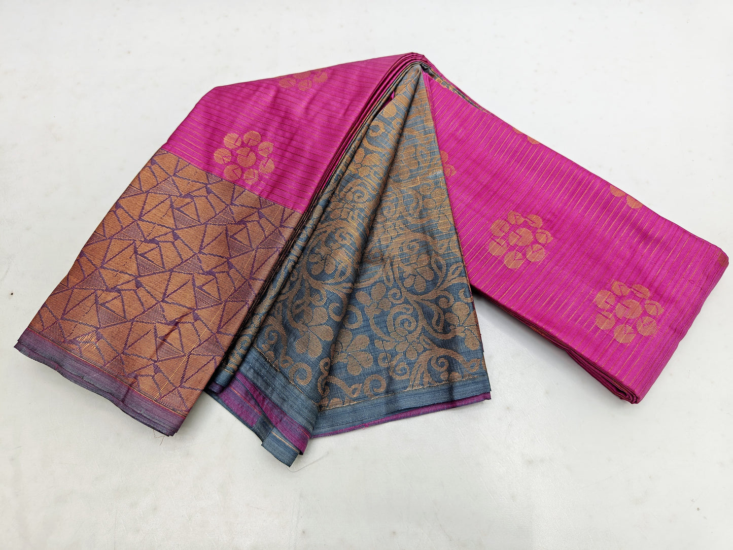 πΊ _Mega offer SOFT SILK Sarees _πΊ