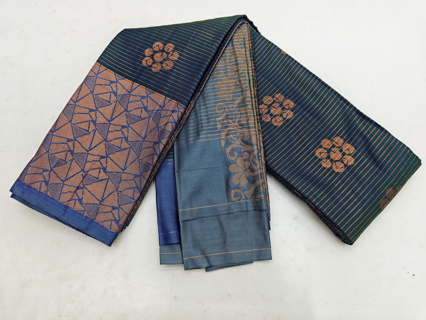 πΊ _Mega offer SOFT SILK Sarees _πΊ