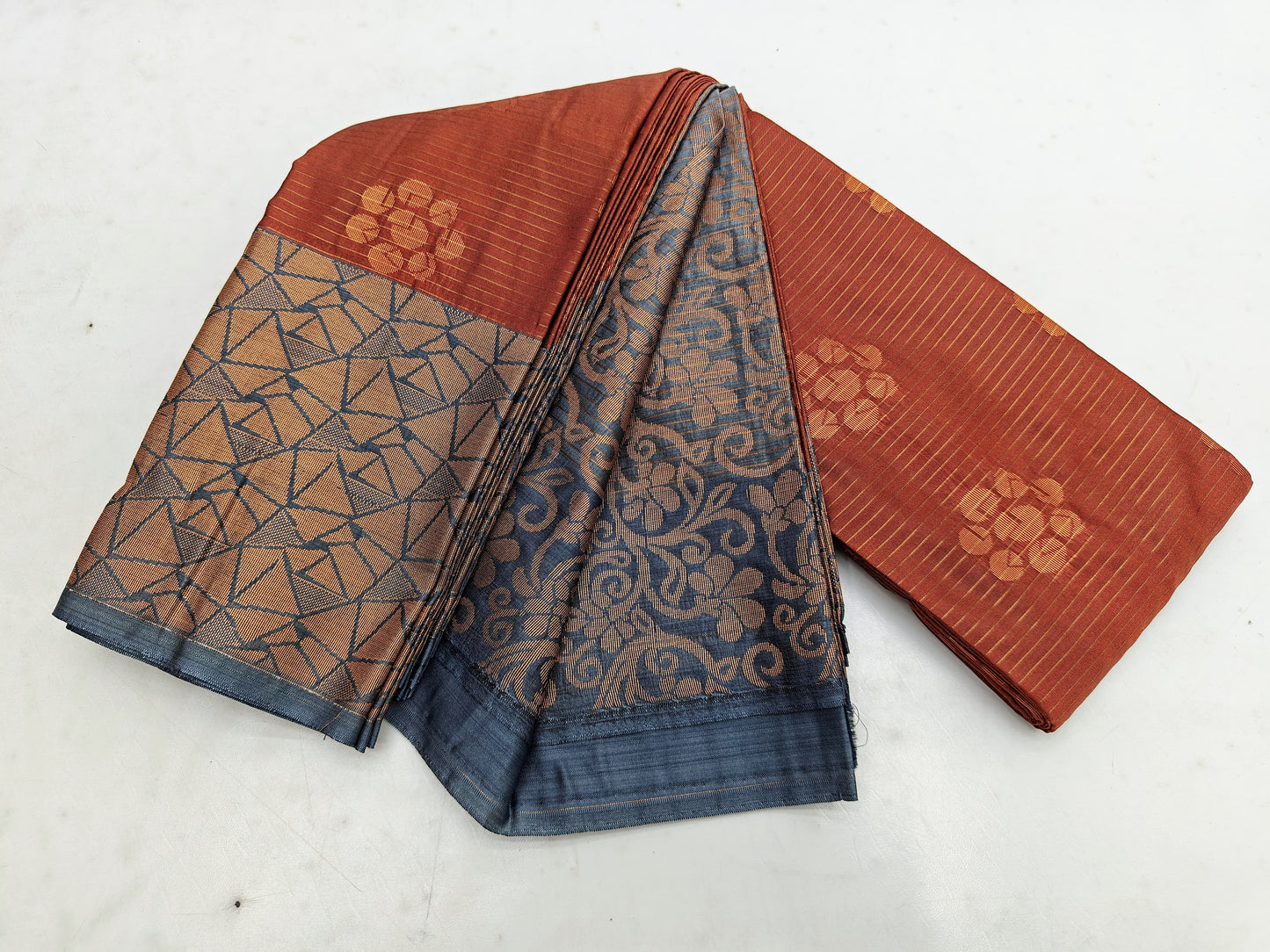 πΊ _Mega offer SOFT SILK Sarees _πΊ