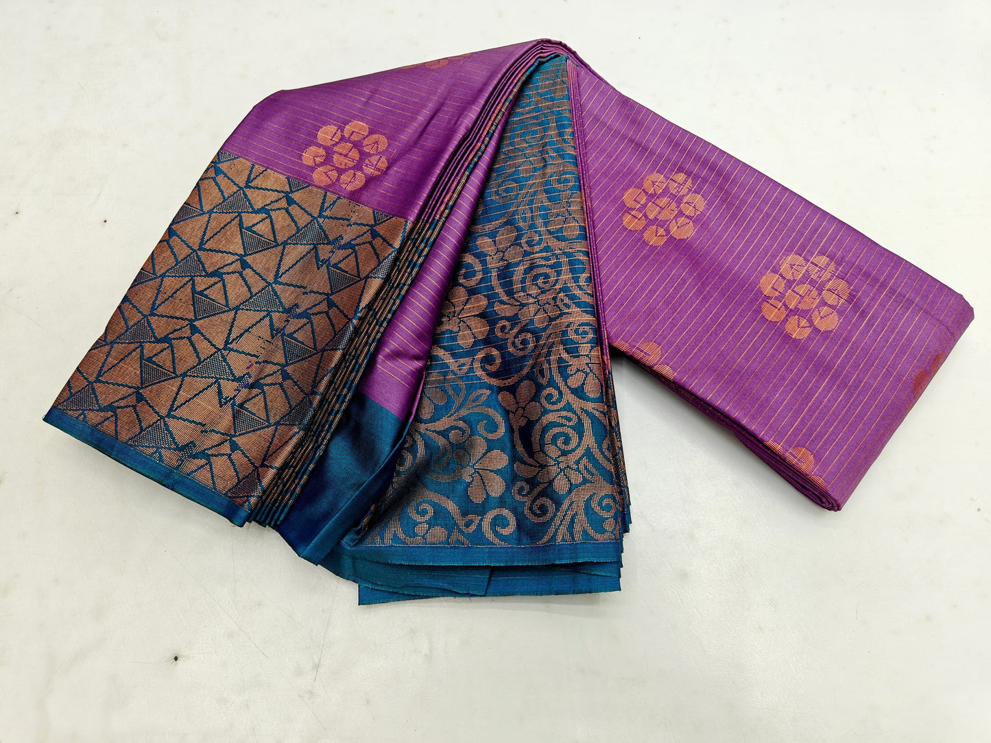 πΊ _Mega offer SOFT SILK Sarees _πΊ