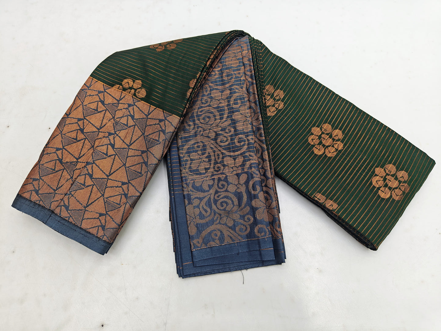 πΊ _Mega offer SOFT SILK Sarees _πΊ