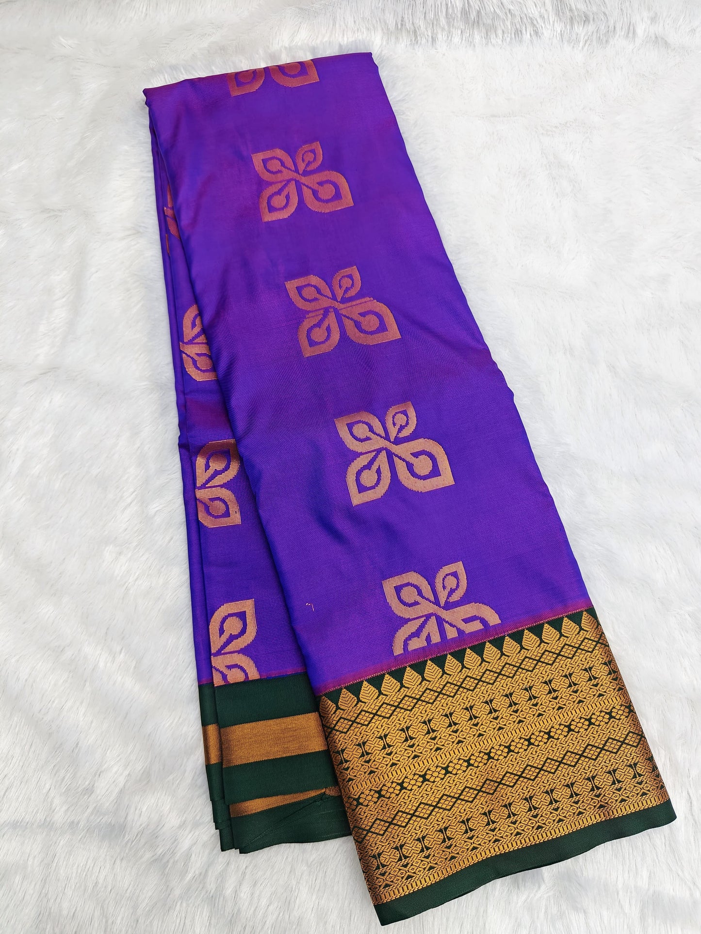 🌺 *_ kuttu Border SOFT SILK Sarees _*🌺