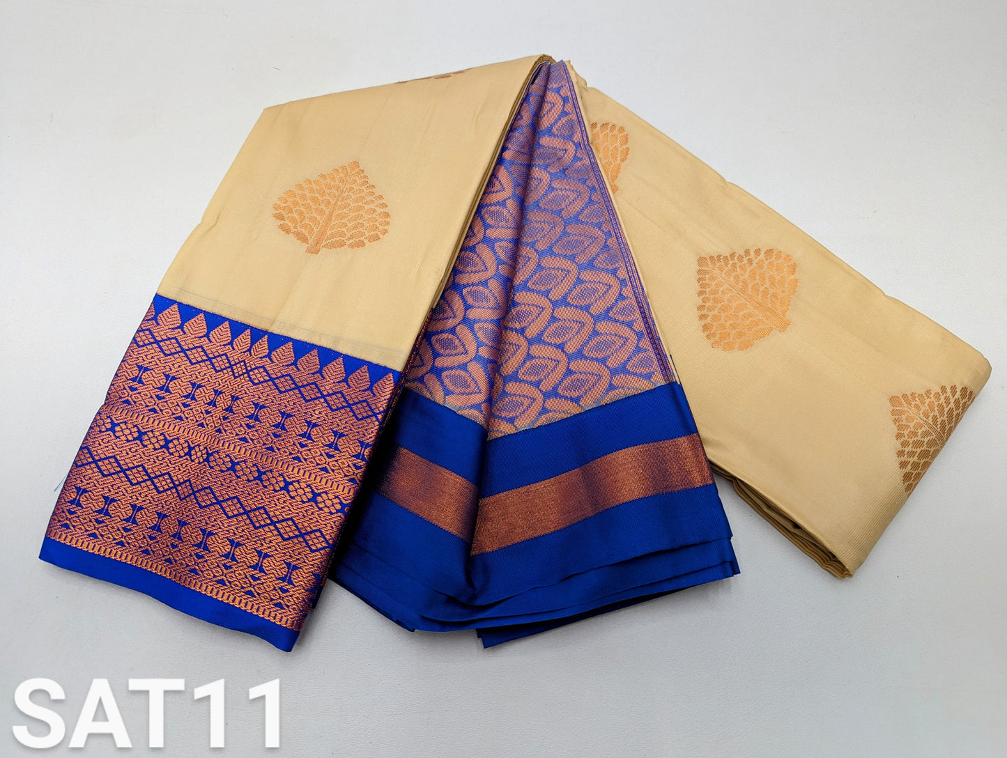 Fancy Kuttu Border SOFT SILK Sarees