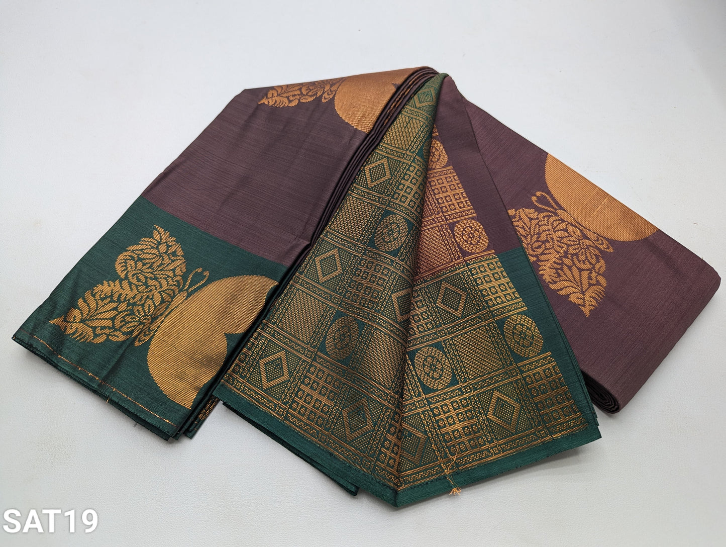 Luxury Yarn soft silk saree with Fancy Border