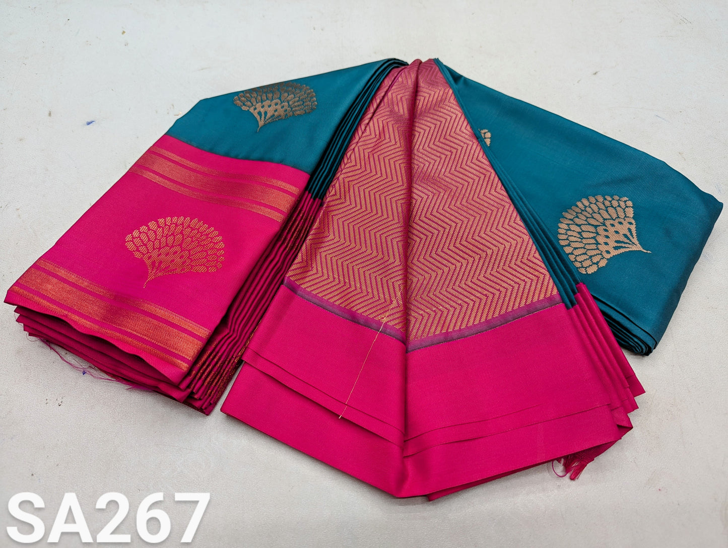 🌺 _Fancy Kuttu Border SOFT SILK Sarees _🌺