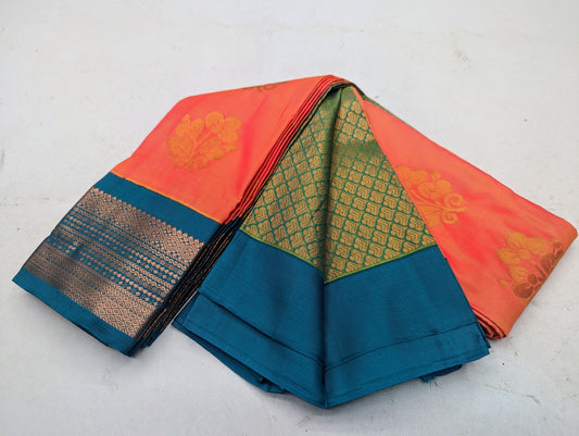 _kuttu Border SOFT SILK Sarees