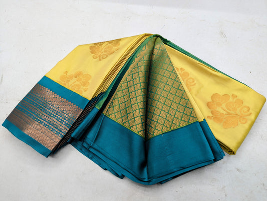 kuttu Border SOFT SILK Sarees