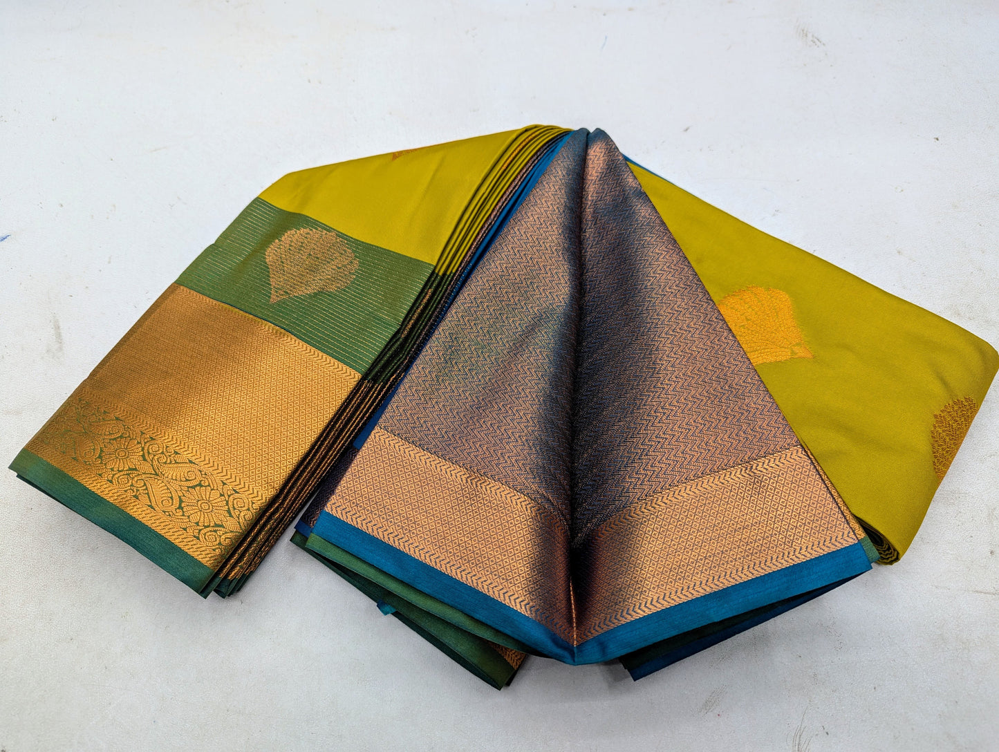 _Fancy Border SOFT SILK Sarees