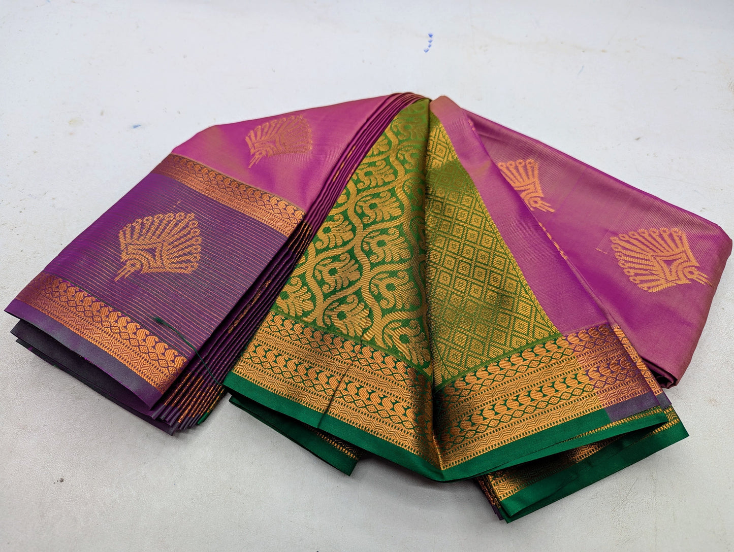 kuttu Border SOFT SILK Sarees