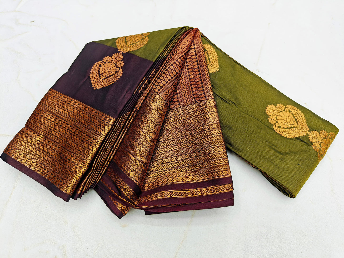 🌺 _Fancy Border SOFT SILK Sarees _🌺