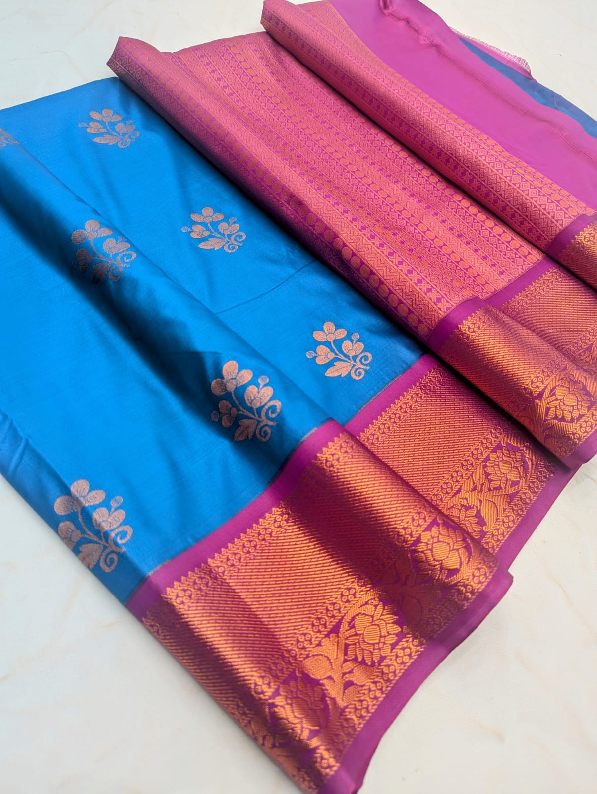 Fancy KUTTU Border SOFT SILK Sarees