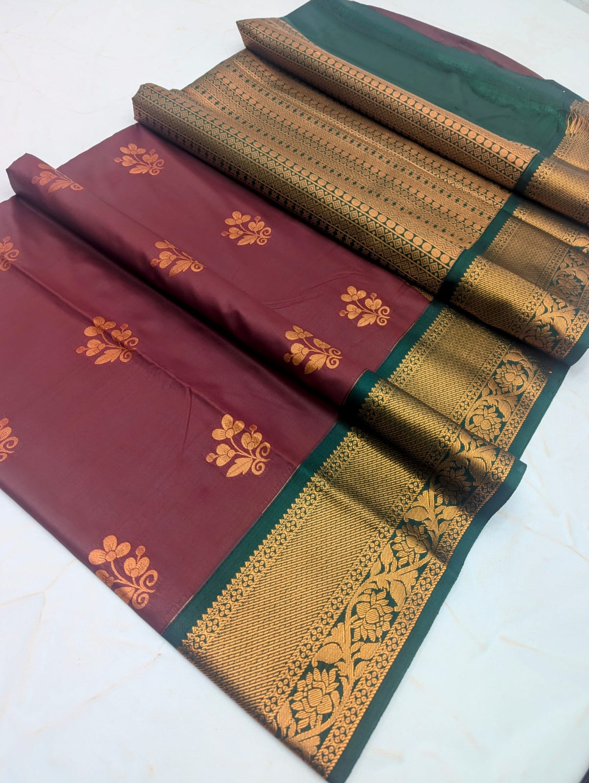 Fancy KUTTU Border SOFT SILK Sarees