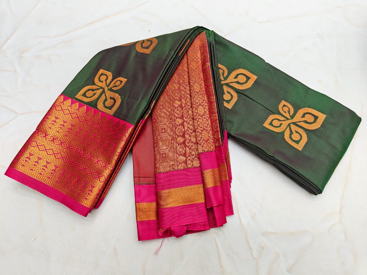 Fancy KUTTU Border SOFT SILK Sarees