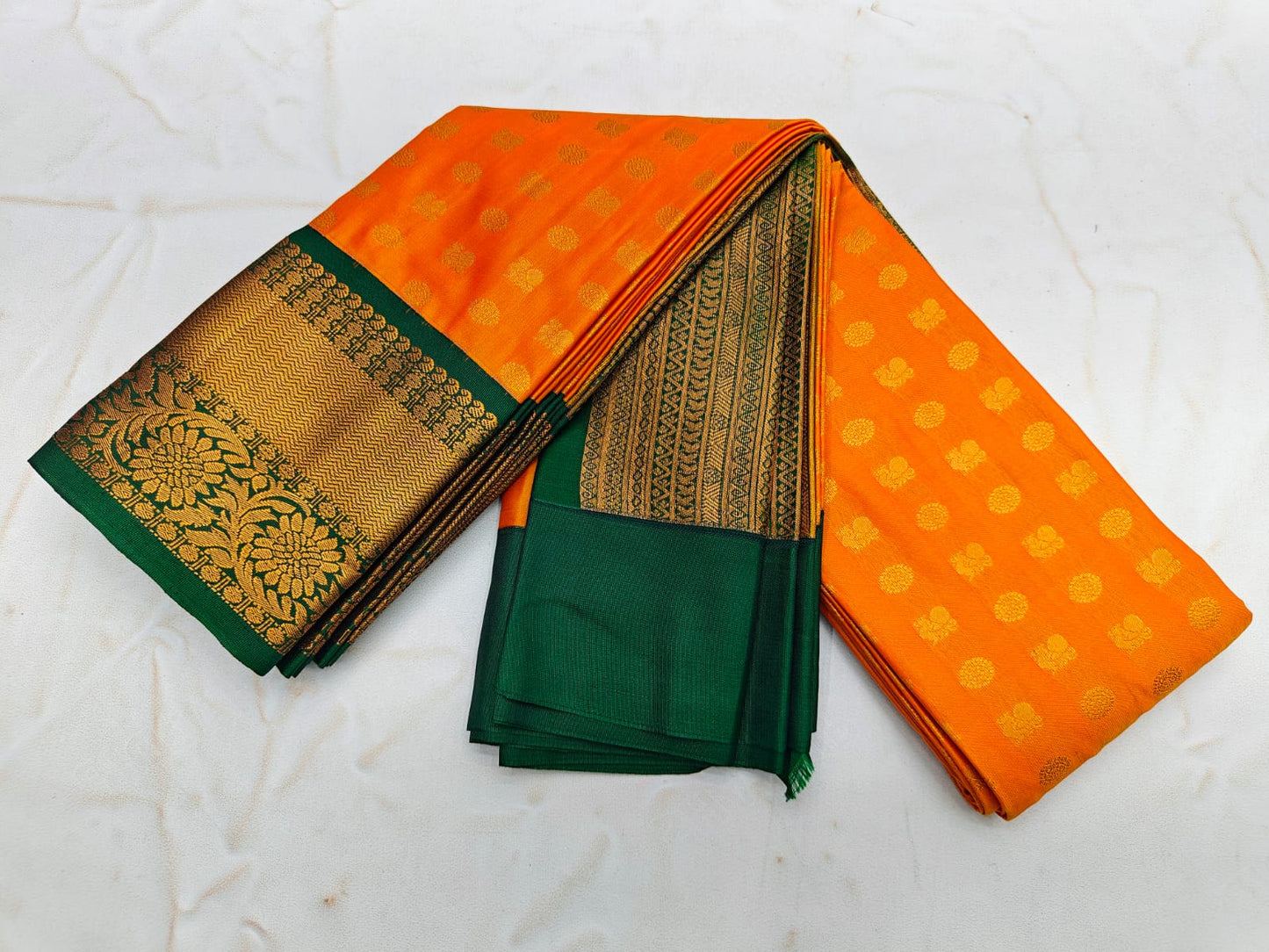 _Fancy KUTTU Border SOFT SILK Sarees