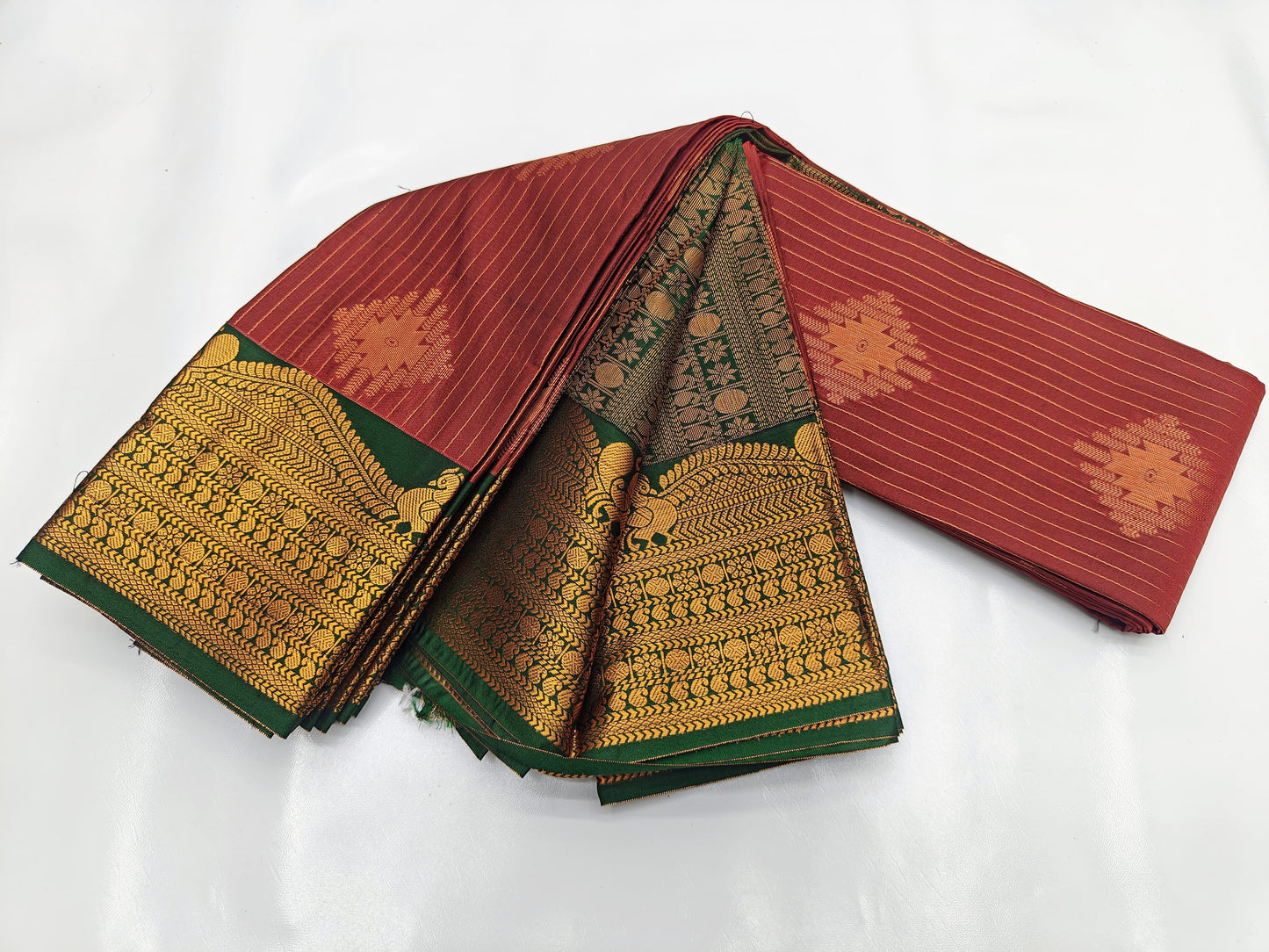 🌺 _Fancy Border SOFT SILK Sarees _🌺