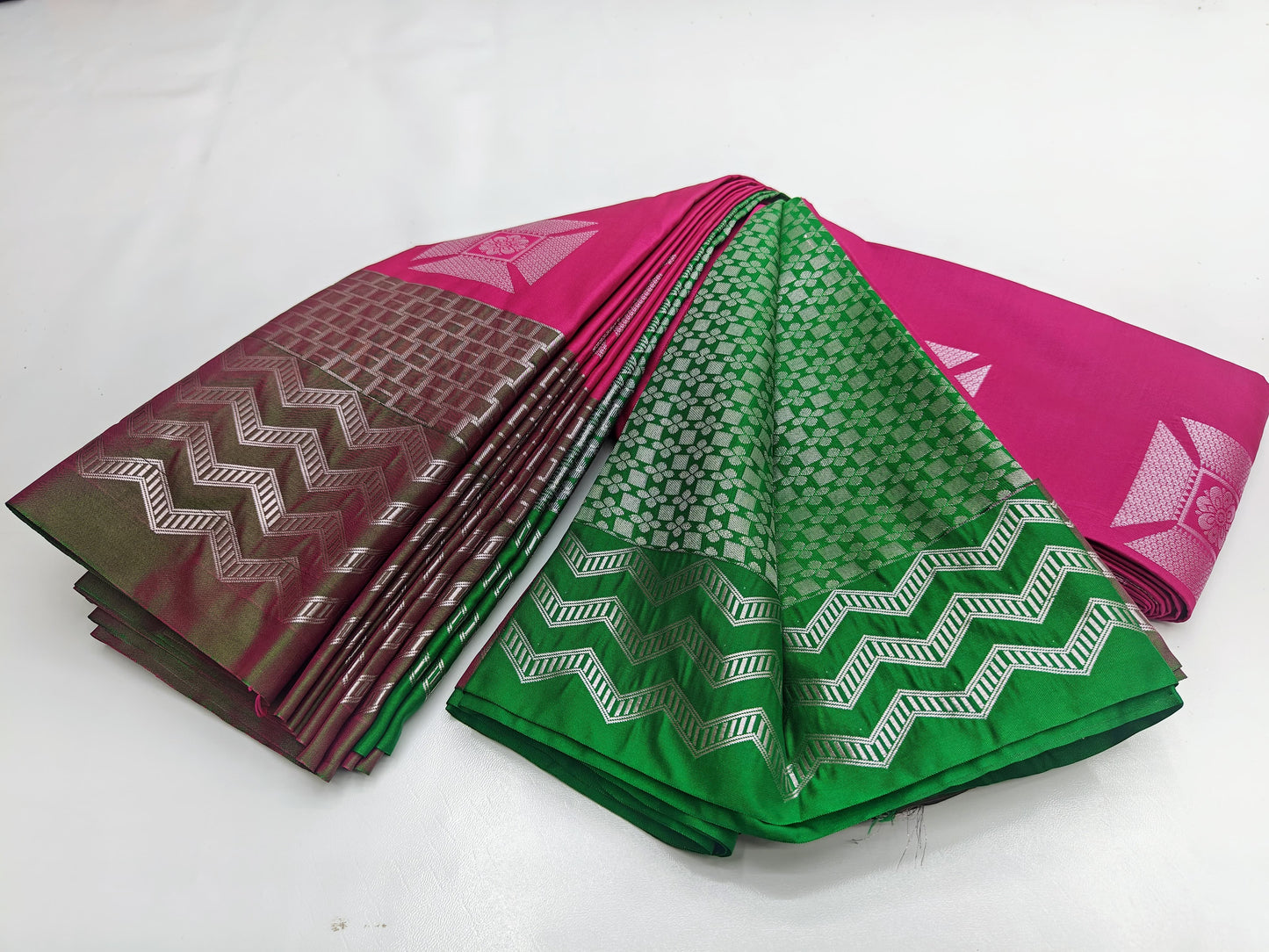 🌺 _Fancy Border SOFT SILK Sarees _🌺