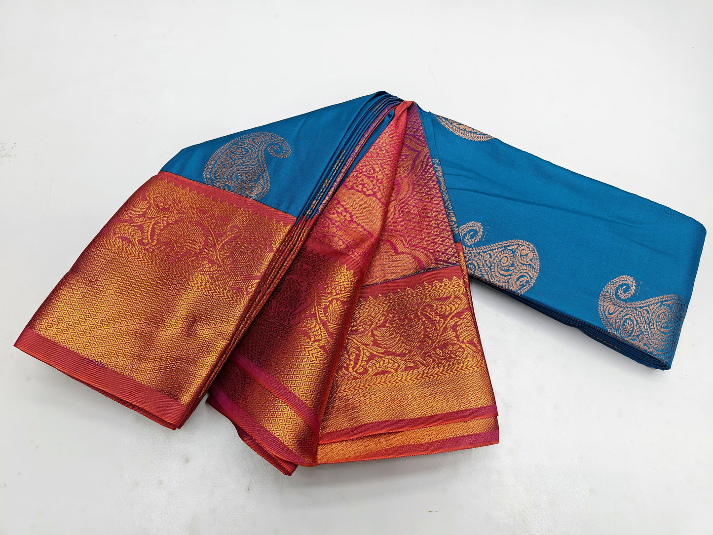 🌺 _Fancy Border SOFT SILK Sarees _🌺