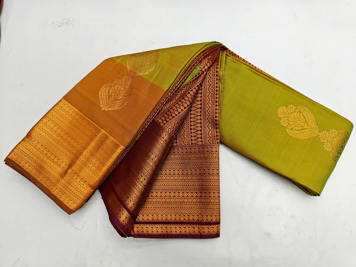 🌺 _Fancy Border SOFT SILK Sarees _🌺
