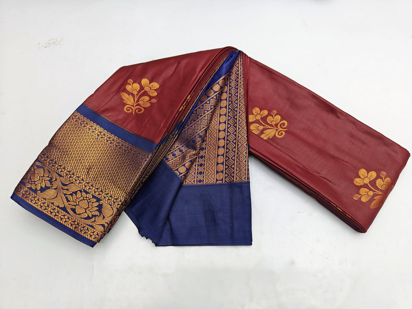 🌺 _Fancy Border SOFT SILK Sarees _🌺
