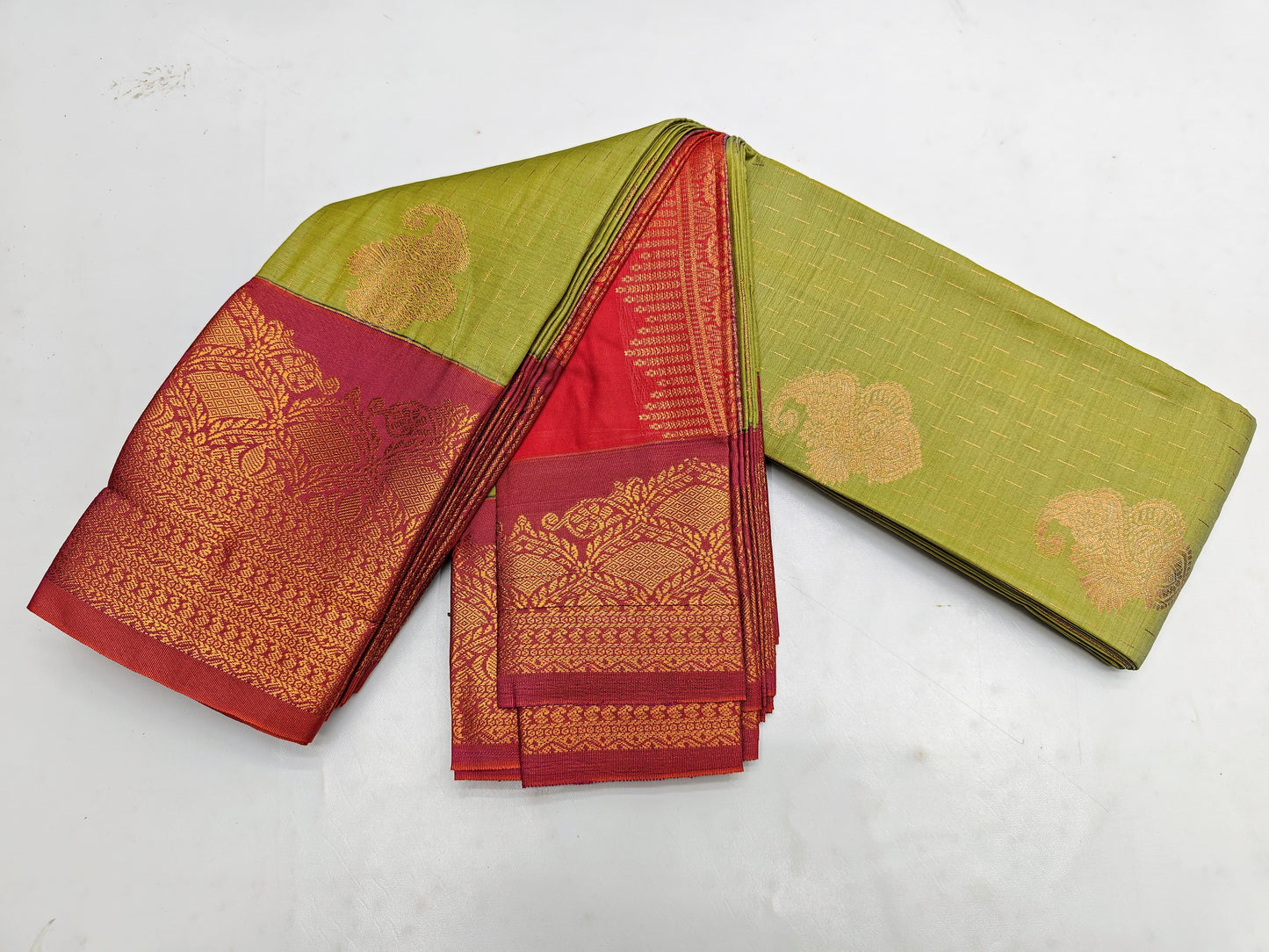 🌺 _Fancy Border SOFT SILK Sarees _🌺