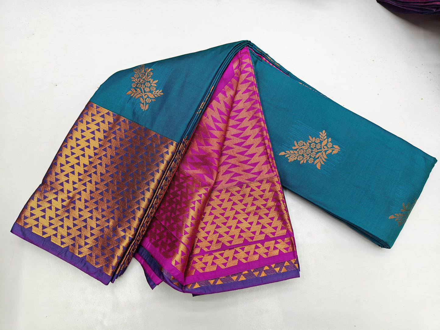 🌺 _Fancy Border SOFT SILK Sarees _🌺