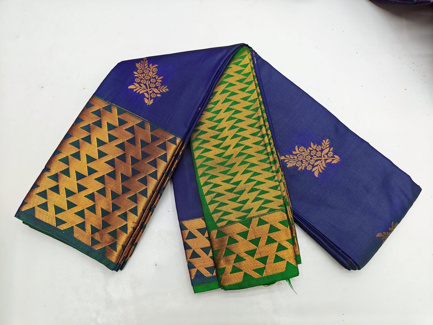 🌺 _Fancy Border SOFT SILK Sarees _🌺