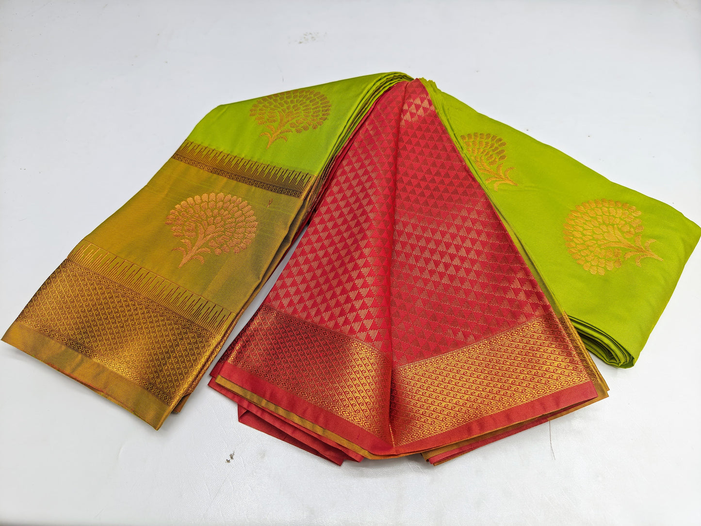 🌺 _Fancy Border SOFT SILK Sarees _🌺