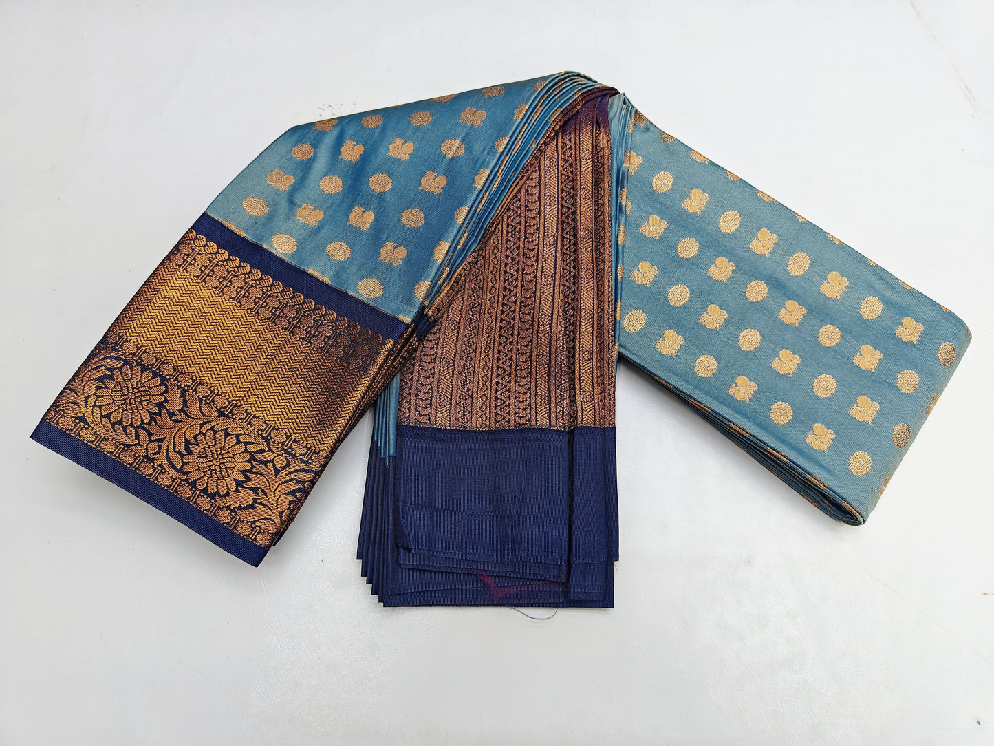 🌺 _Fancy Border SOFT SILK Sarees _🌺