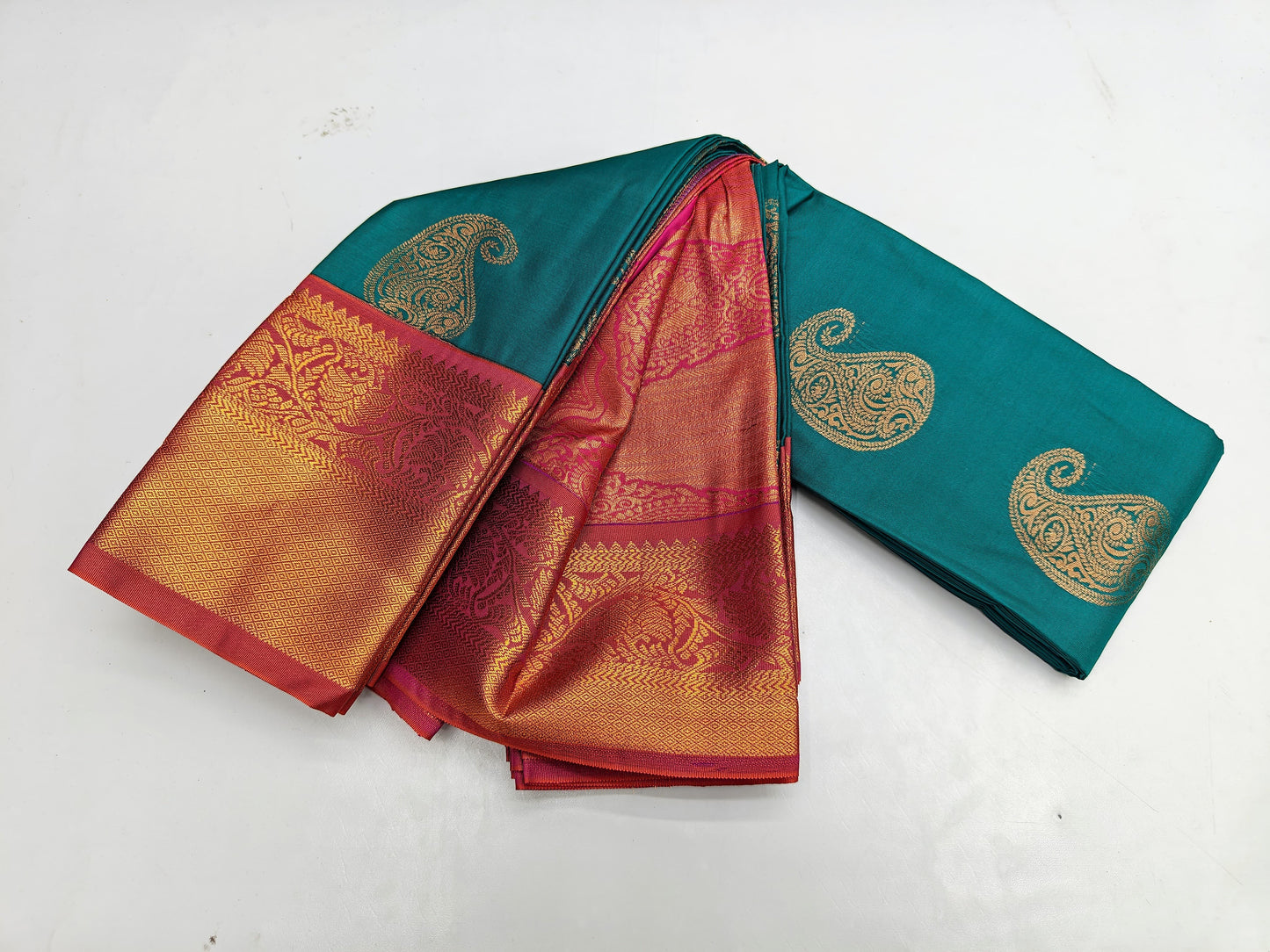 🌺 _Fancy Border SOFT SILK Sarees _🌺
