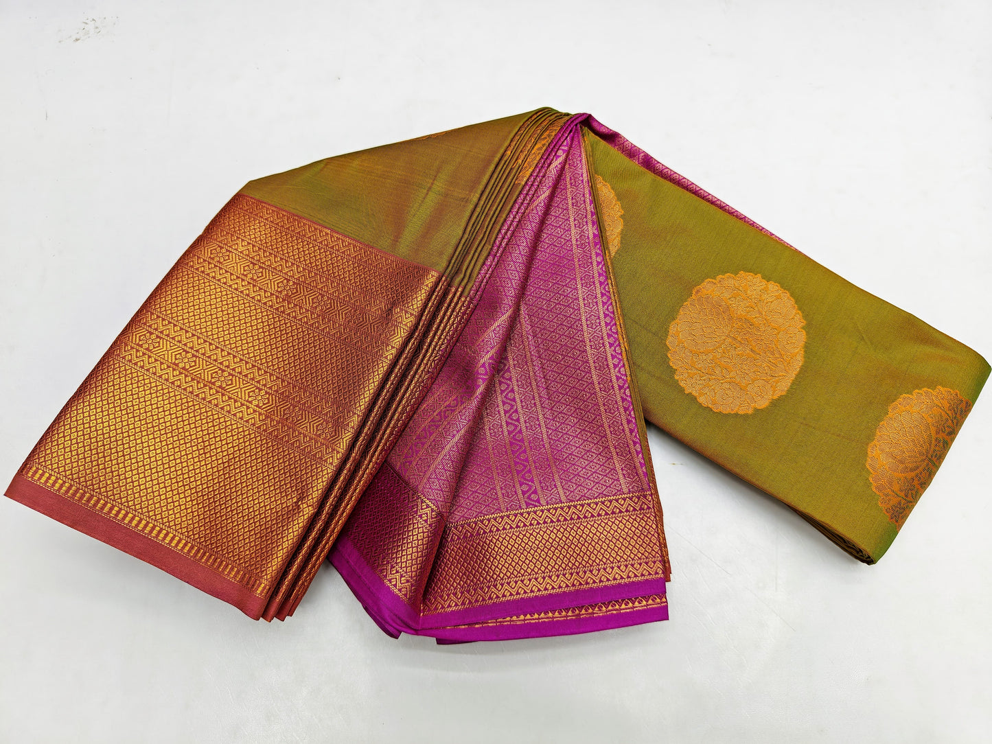 🌺 _Fancy Border SOFT SILK Sarees _🌺