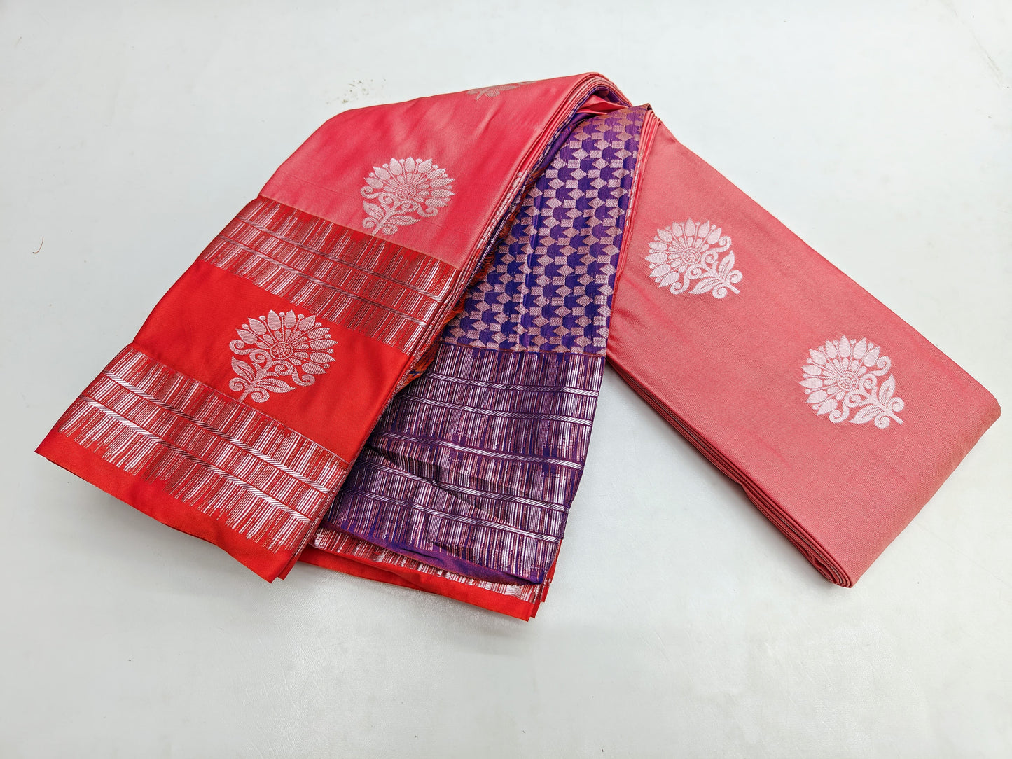 🌺 _Fancy Border SOFT SILK Sarees _🌺