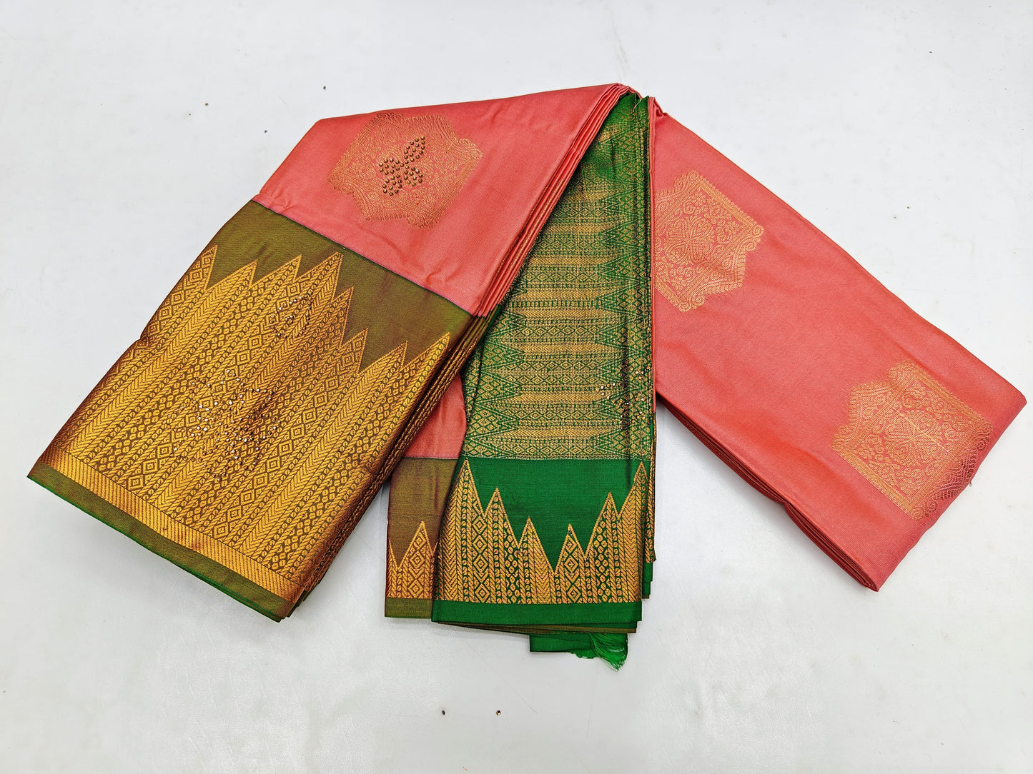 🌺 Fancy Border SOFT SILK Sarees With 2000 Stone Work🌺